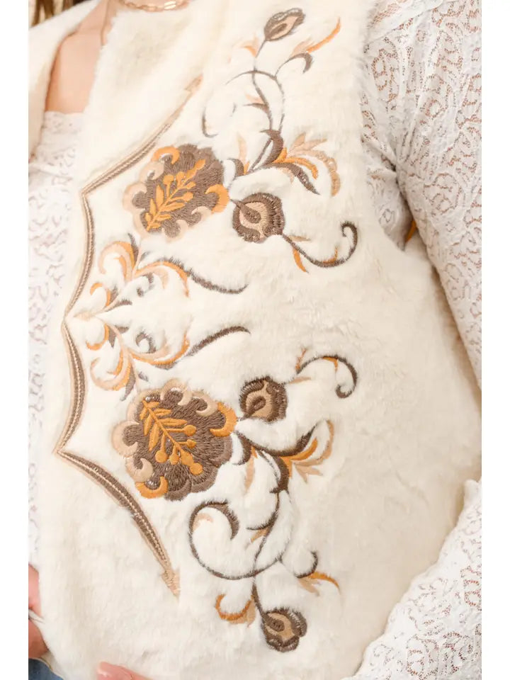 35084J Western Embordered Fur Vest