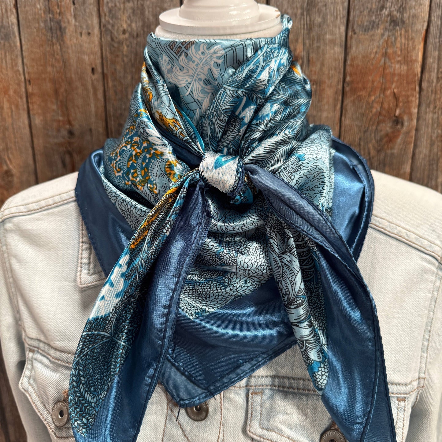 35X35" Blue Leaf Wild Rag WR1031