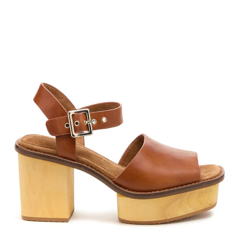 Groove sandal