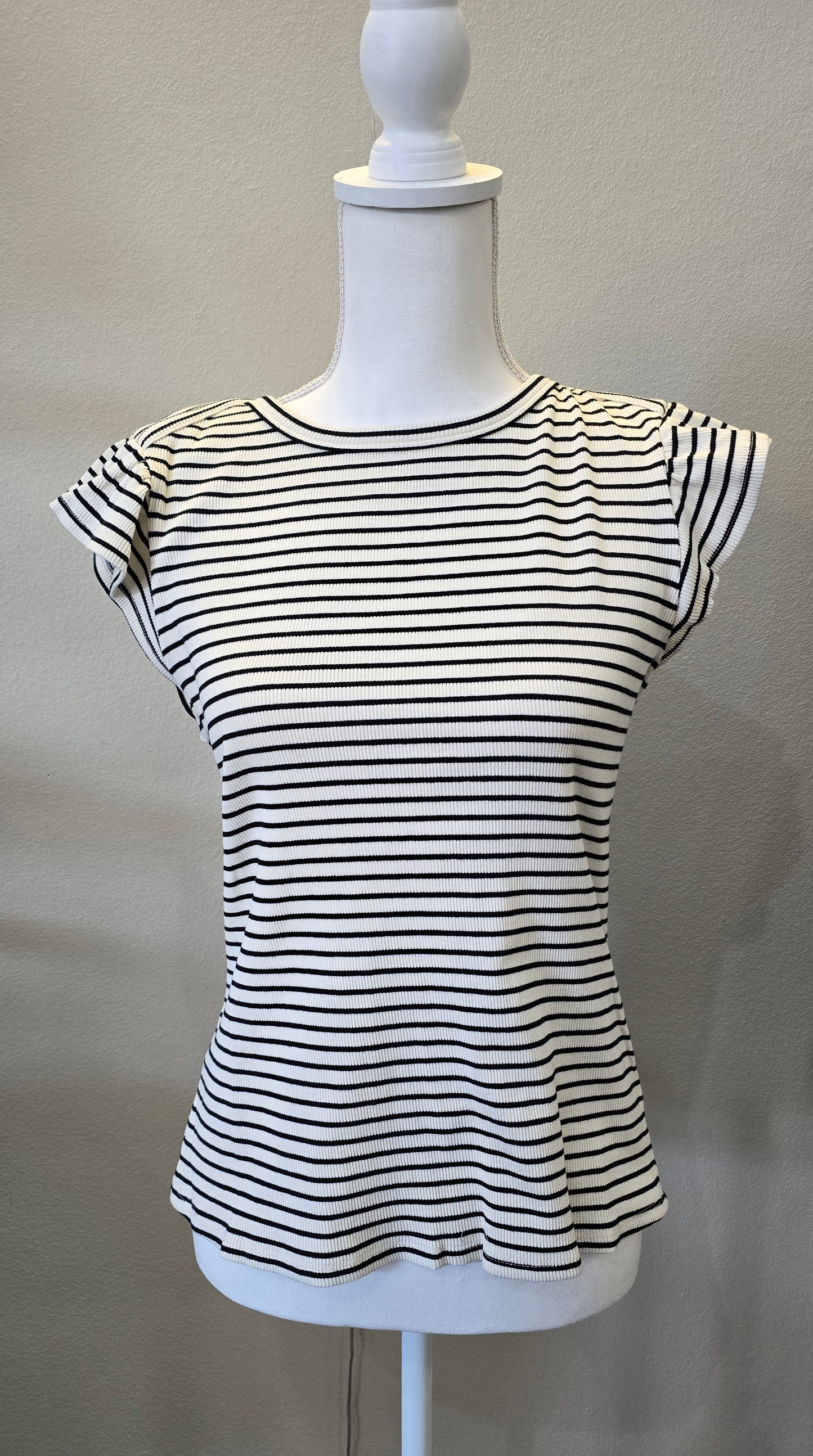 Flutter sleeve stripe knit top