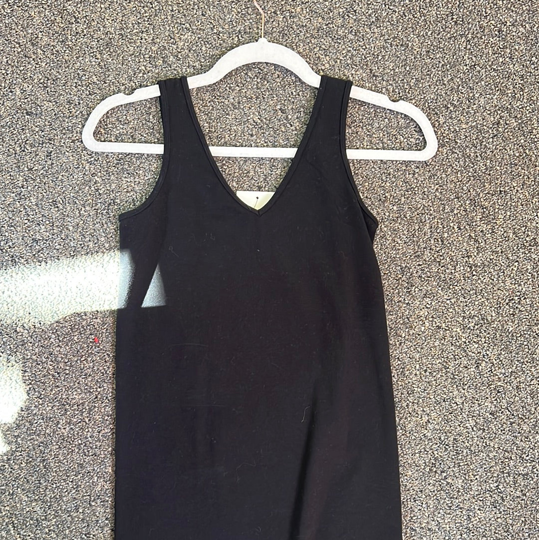 V2345 V-neck/Scoopneck Reversible Top Black