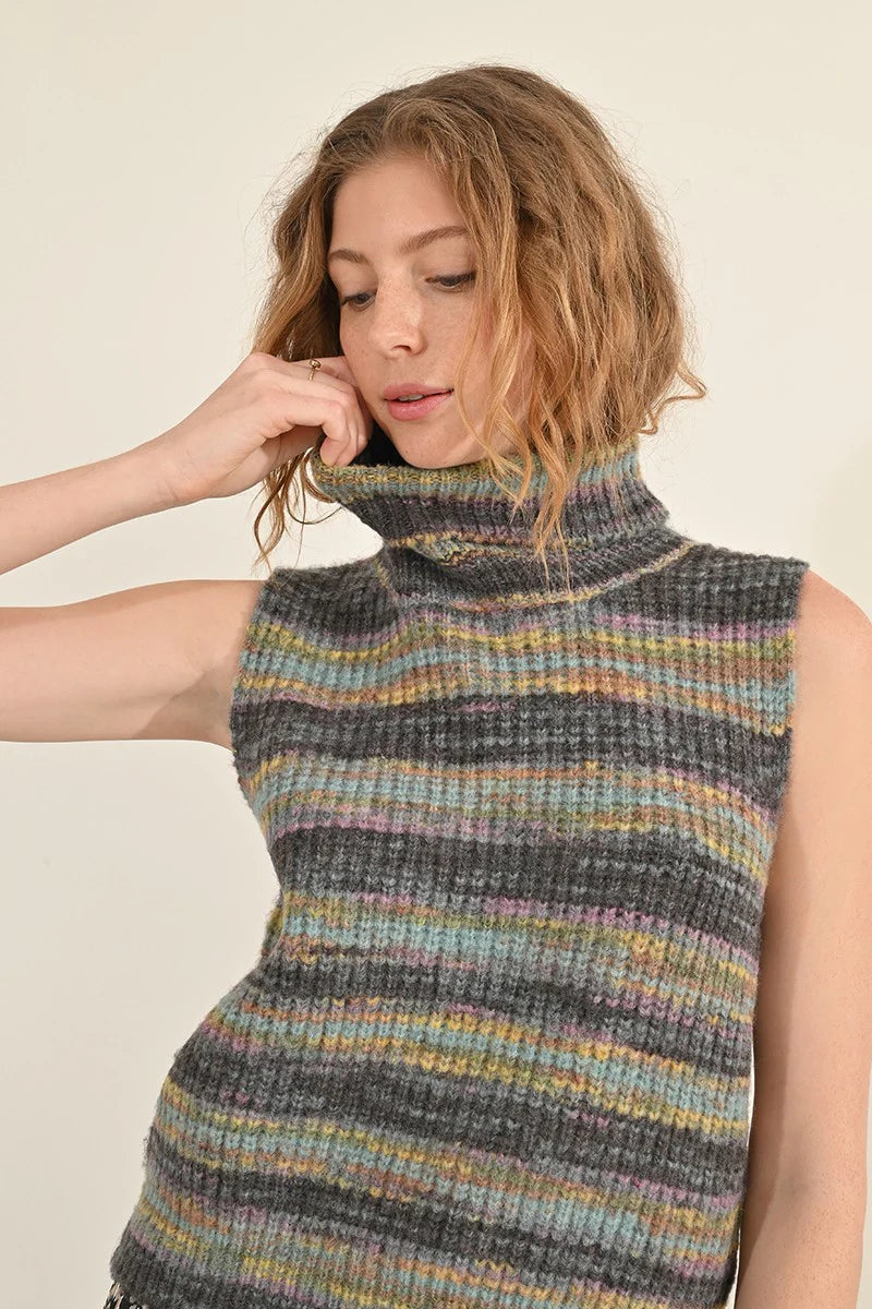 LA1620CN Multicolor Sleeveless Turtleneck Sweater