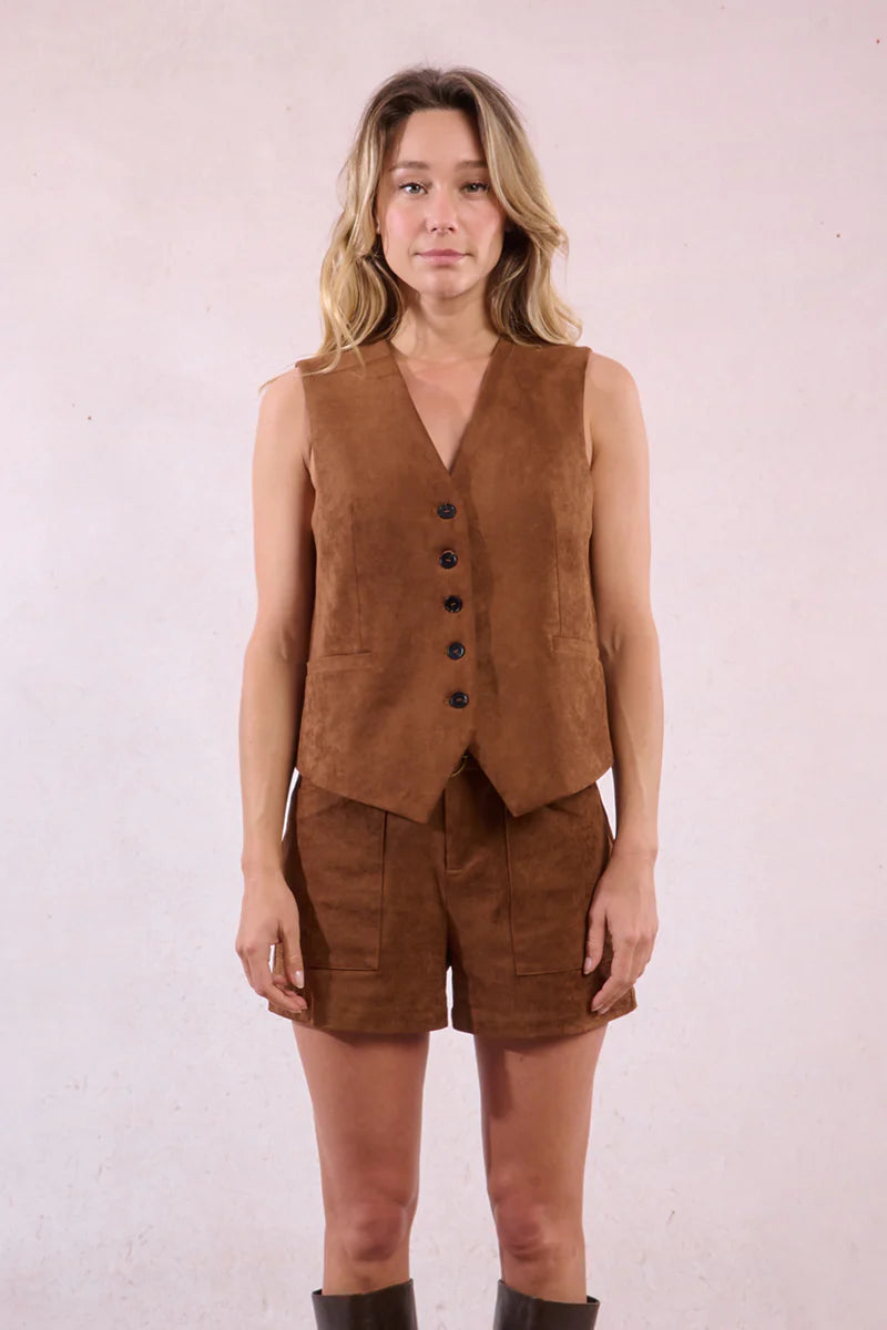 T2138DH Suede Sleeveless Jacket