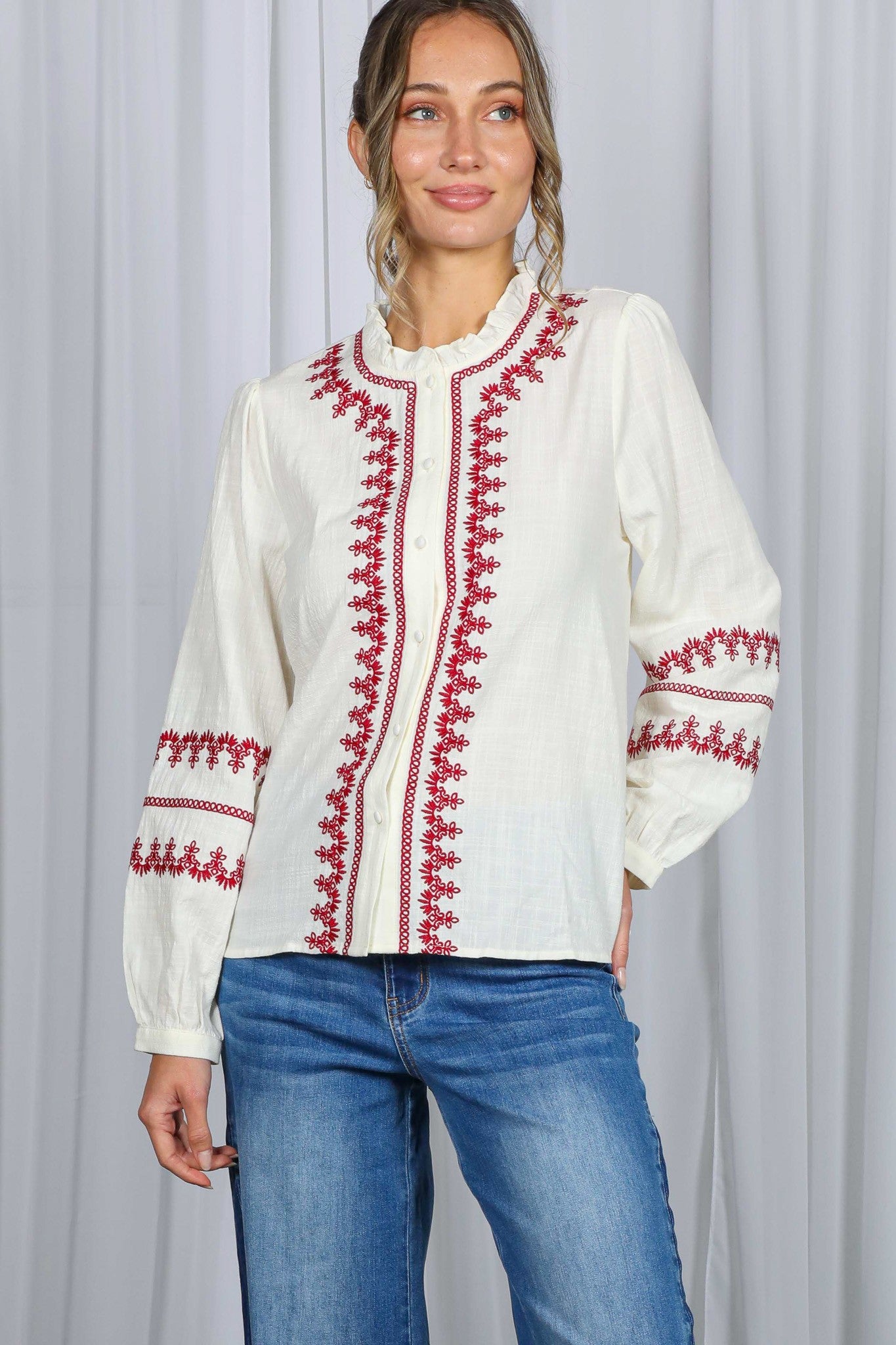 vt82882 Ruffle Button Down Embroidered Blouse