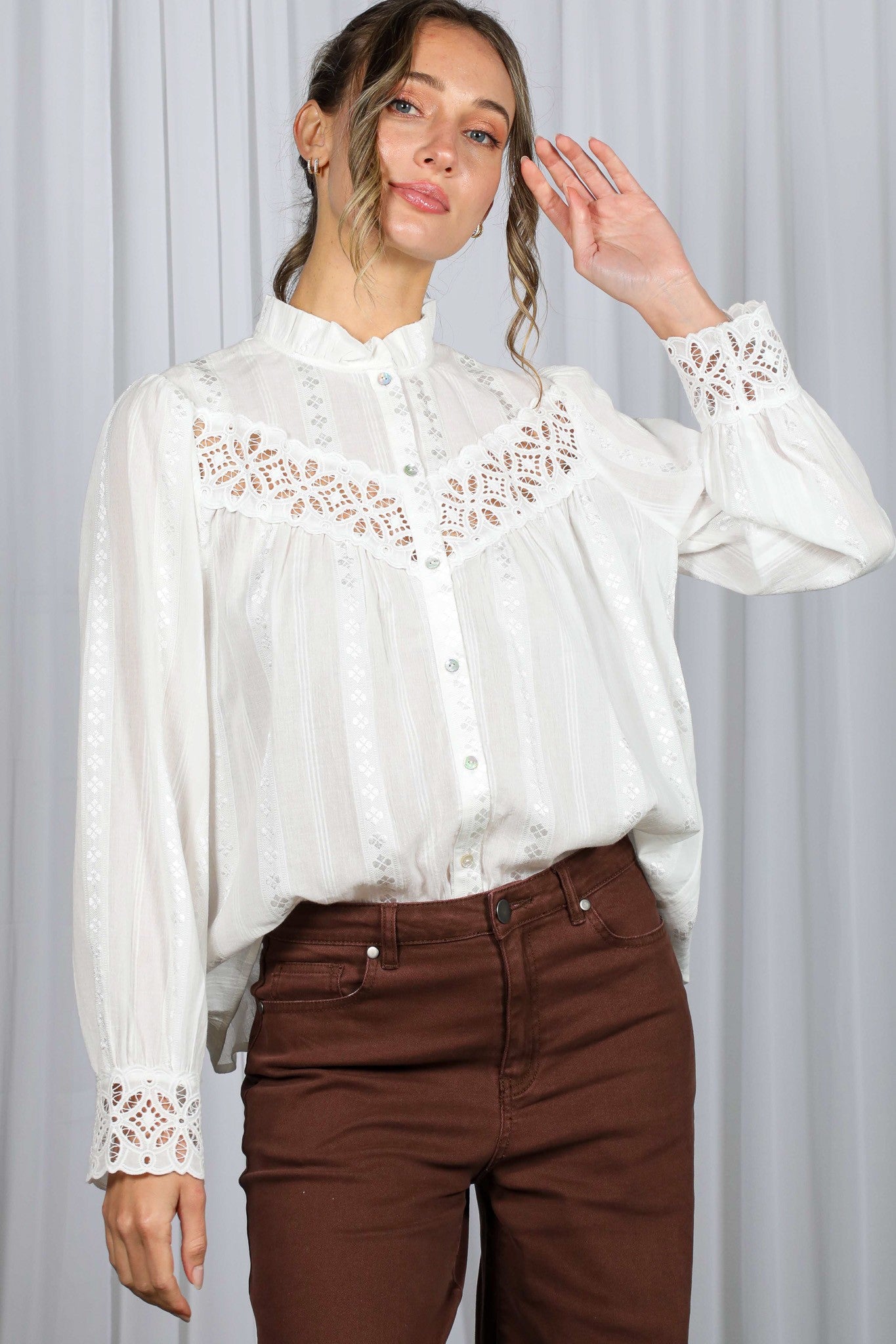 vt82891  Lace Detail Button Down Blouse