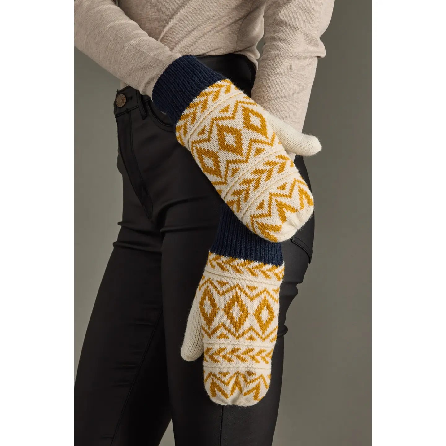 Patterned Mittens