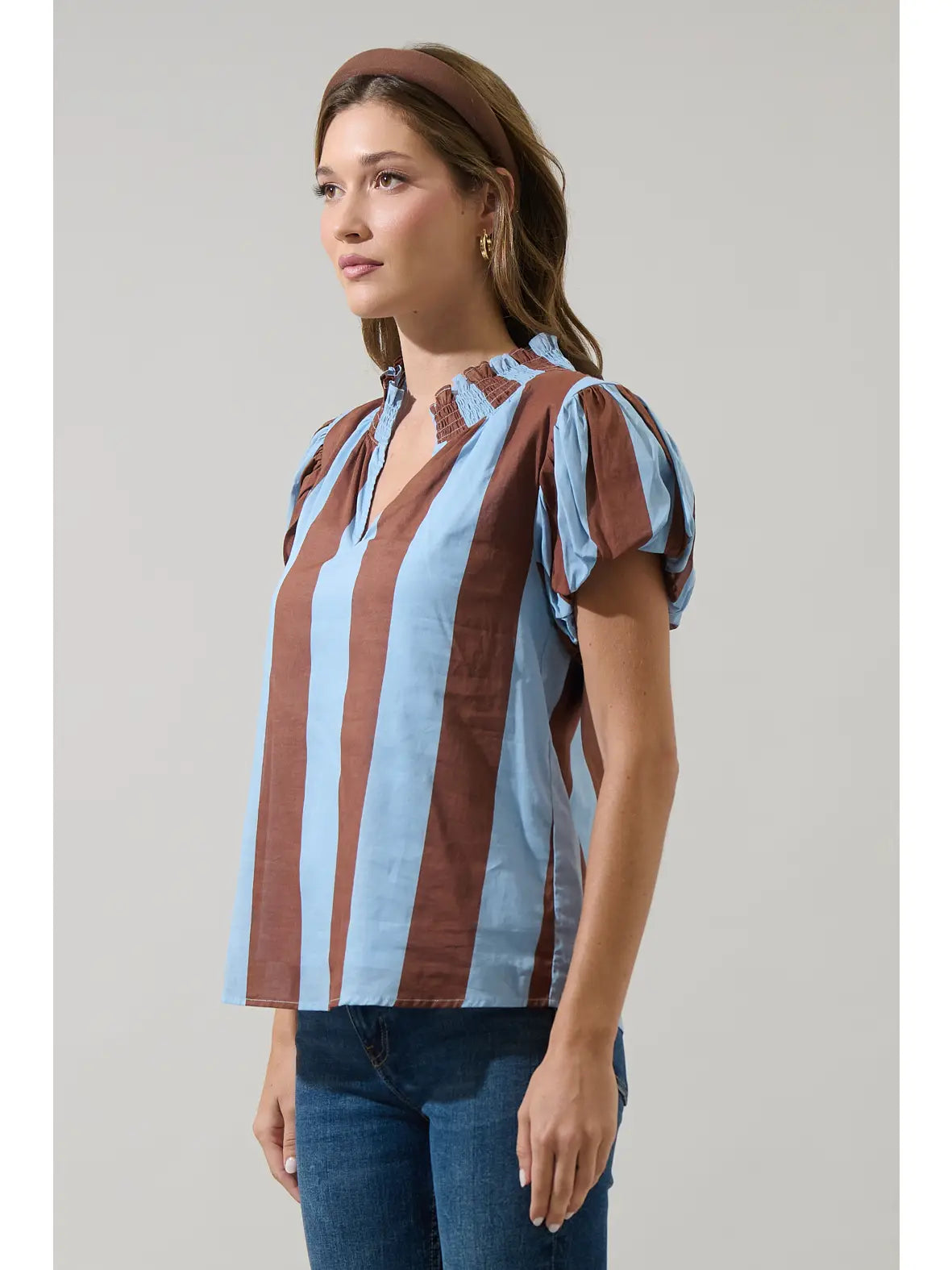 STT17668APA Evabelle Stripe Smocked Top