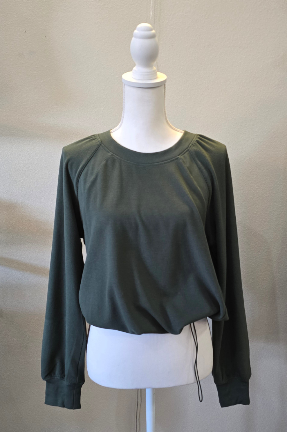 Raglan Duet Bungee Pullover