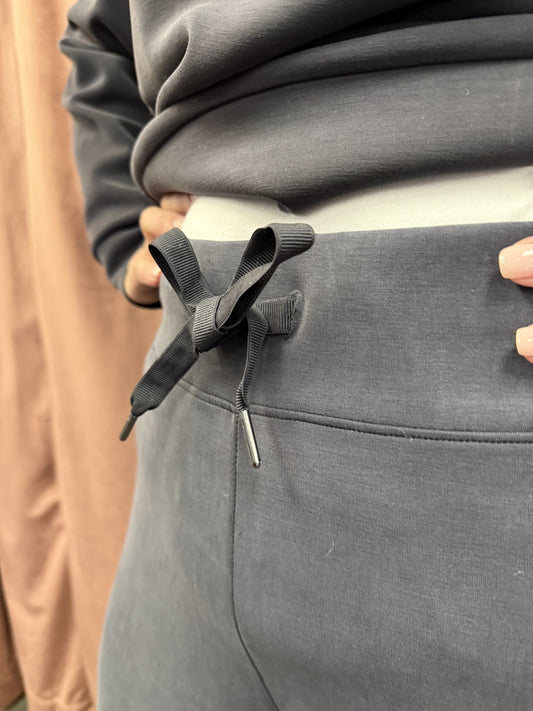Raigh Pant