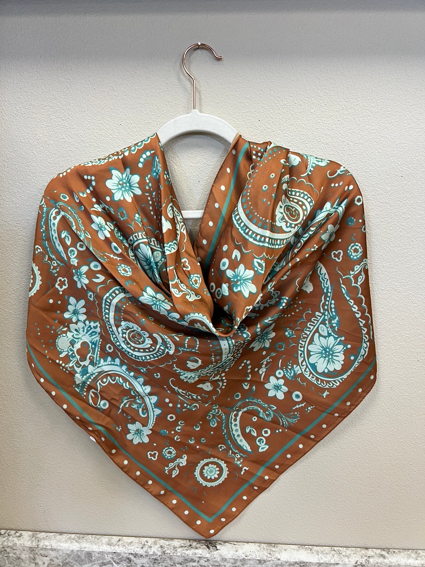 Wild Rag 34" burnt orange w/turq floral