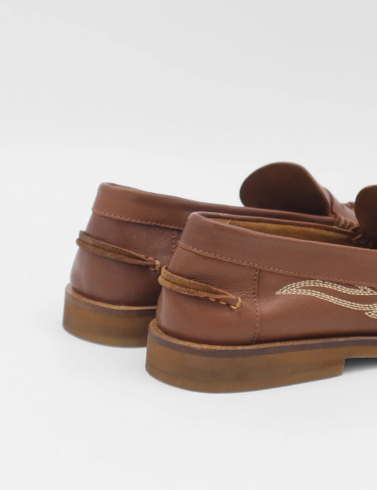 Baldanza Loafer w/ Embroidery