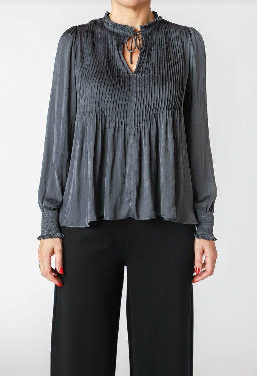 2423711T LS Pintuck Blouse Coal