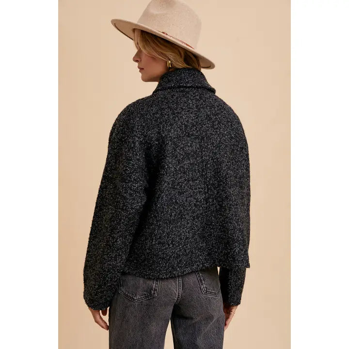 ILJ5899 Collared Boucle Jacket