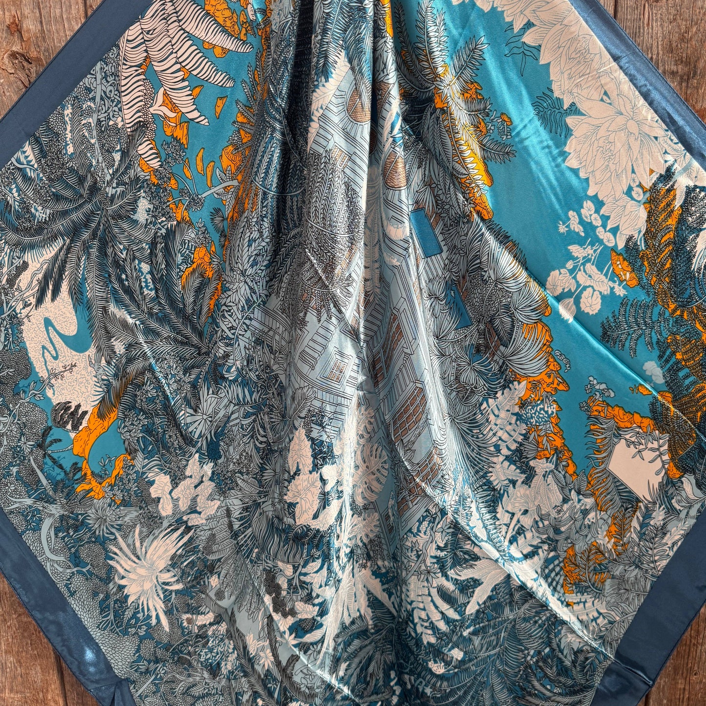 35X35" Blue Leaf Wild Rag WR1031