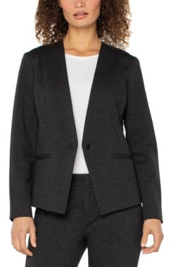 Collarless fitted blazer