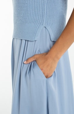 Slvless Crew Neck Sweater Dress