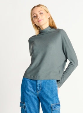 2224033 Ribbed Knit Top Slate